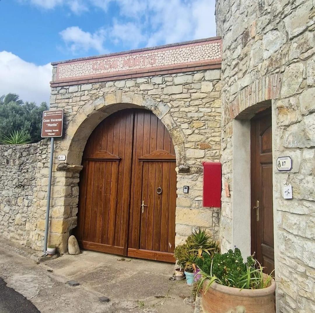 Domus De Jara - Casa Montis Apartment Baradili ภายนอก รูปภาพ